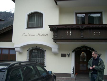 000 - 20050428 19-11-35