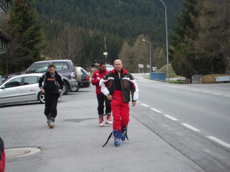 031 - 20050429 10-22-45