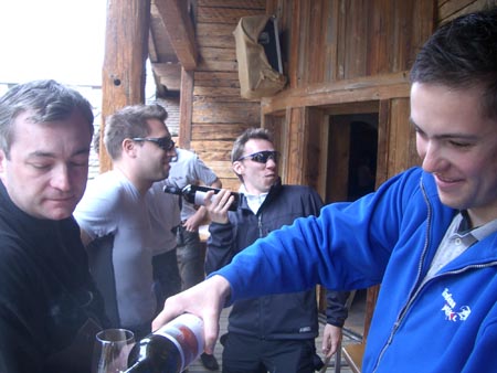 081 - 20050429 16-13-10