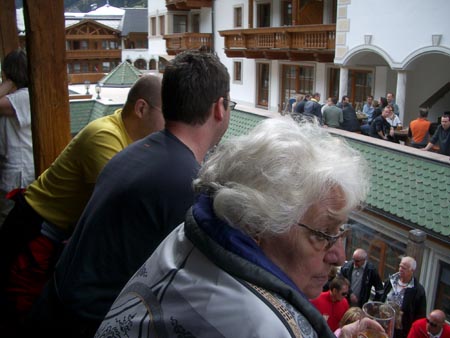 098 - 20050429 17-11-01