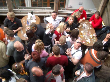 106 - 20050429 18-01-22