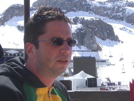 141 - 20050430 11-23-06