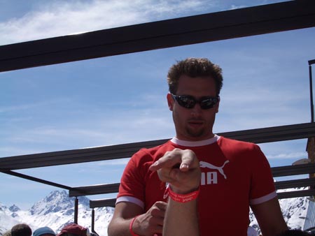 196 - 20050430 13-44-40